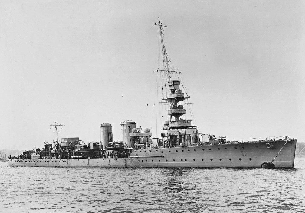 Photograph associated with HMS Calypso (D61)