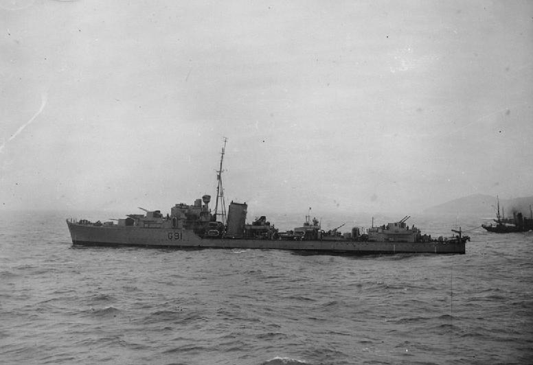Photograph associated with HMS Kipling (F91)