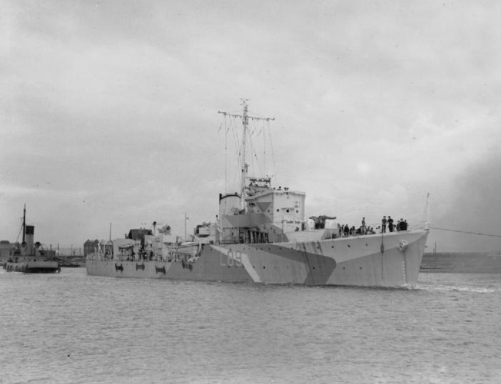 Photograph associated with HMS Penylan (L89)